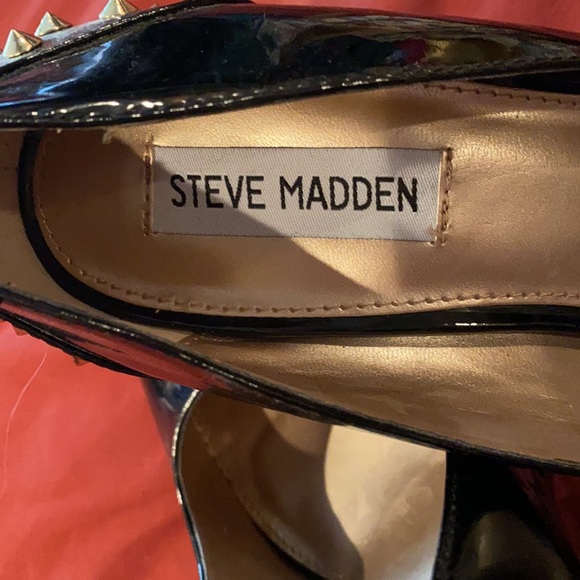 Steve Madden - Picture 3 of 5